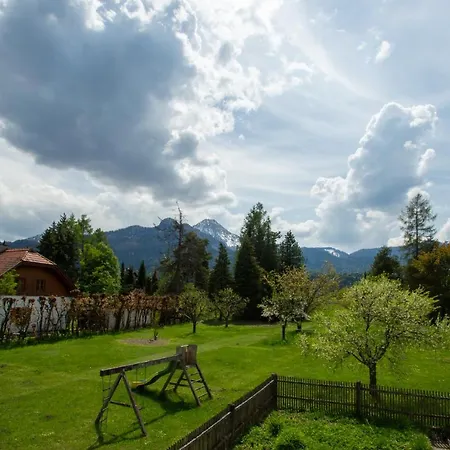 Διαμέρισμα Gaestehaus Schreier *