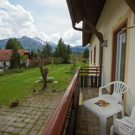 Gaestehaus Schreier *